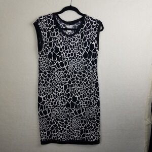 JBS Ltd Women's 12 Black White‎ Giraffe Print Sleeveless Sheath Dress